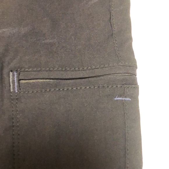 Mens stretch fit golf shorts - Picture 2 of 5